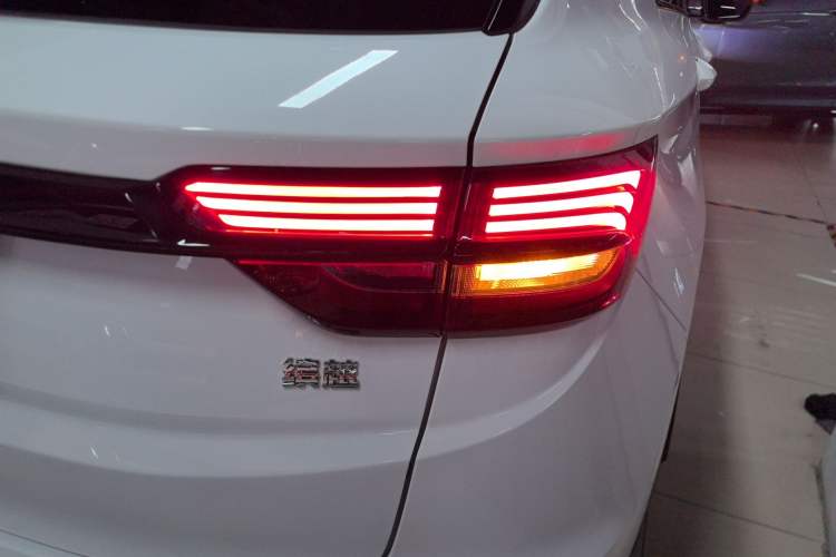 Used Geely Auto Coolray 2023 1.5T DCT Diamond Edition