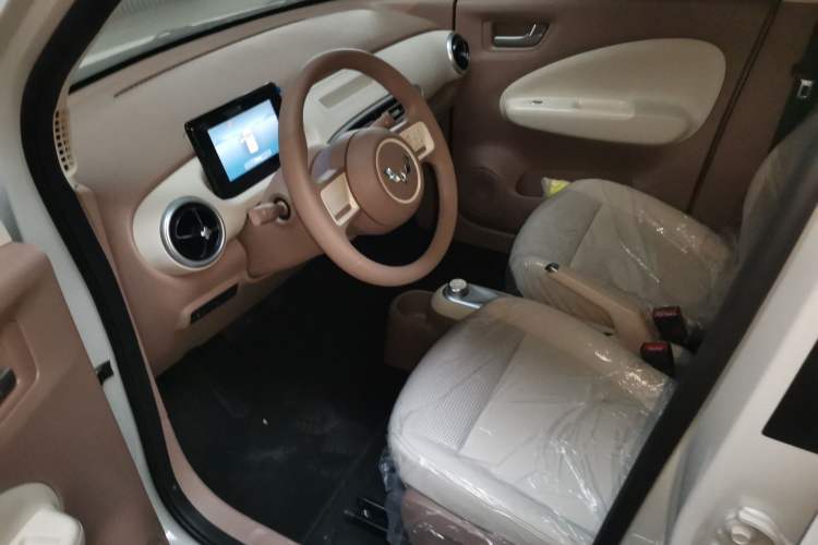 Used Wuling Hongguang MINIEV 2025 Four-Door Version Advanced Edition
