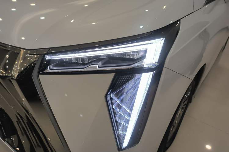 Used GAC Trumpchi M8 2023 Zongshi Series Dual-Motor YuZun Edition