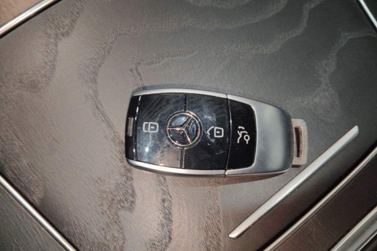 Used Mercedes-Benz E-Class 2023-Year Restyled E 260 Coupe