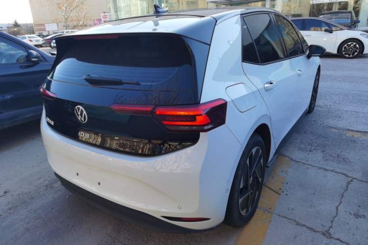 Used Volkswagen ID.3 2025 Smart Edition Outstanding Model
