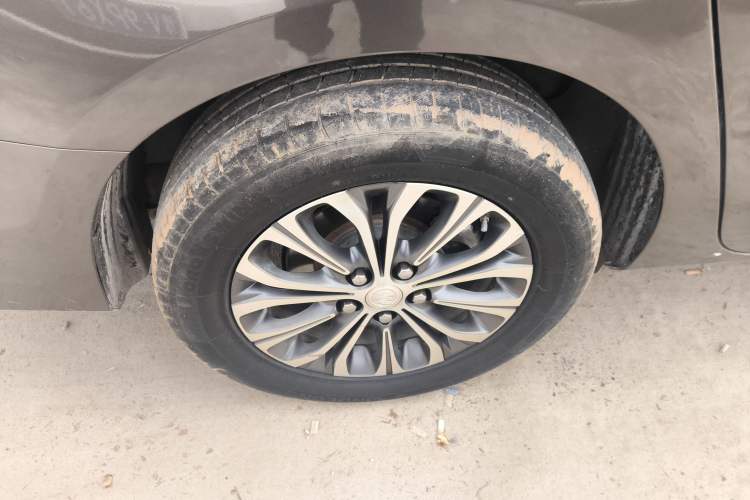 Used Buick GL8 2022 Land Cruiser Executive Class 652T Comfort Model