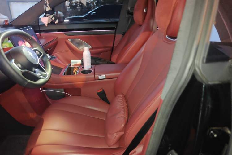 Used Hima Luxeed R7 2024 All-Electric 802 km Max
