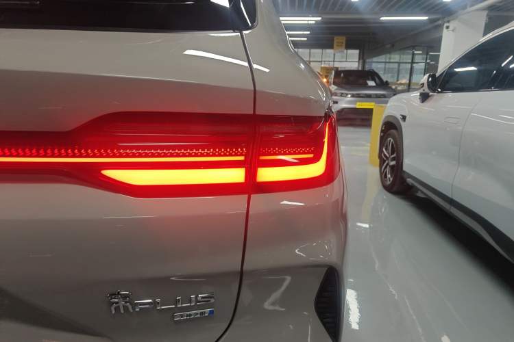 Used BYD Song PLUS New Energy 2025 DM-i Smart Drive 112KM Prestige Model
