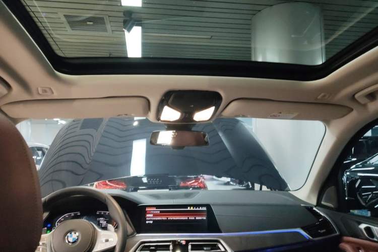 Used BMW X5 2022 Restyled xDrive 30Li Luxury Version M Sport Package