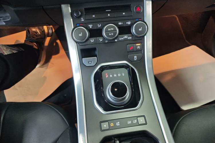 Used Land Rover Range Rover Evoque 2016 2.0T SE Smart Glow Edition
