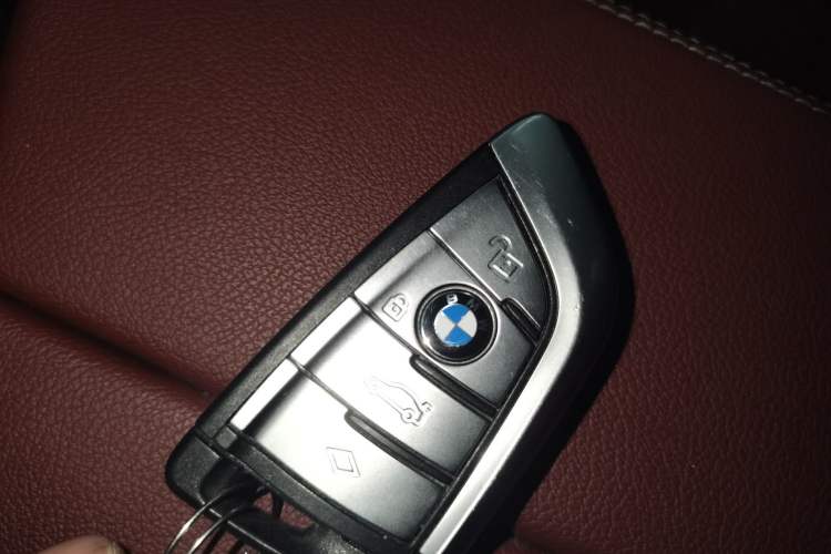 Used BMW 5 Series 2022 Second Facelift 525Li M Sport Package
