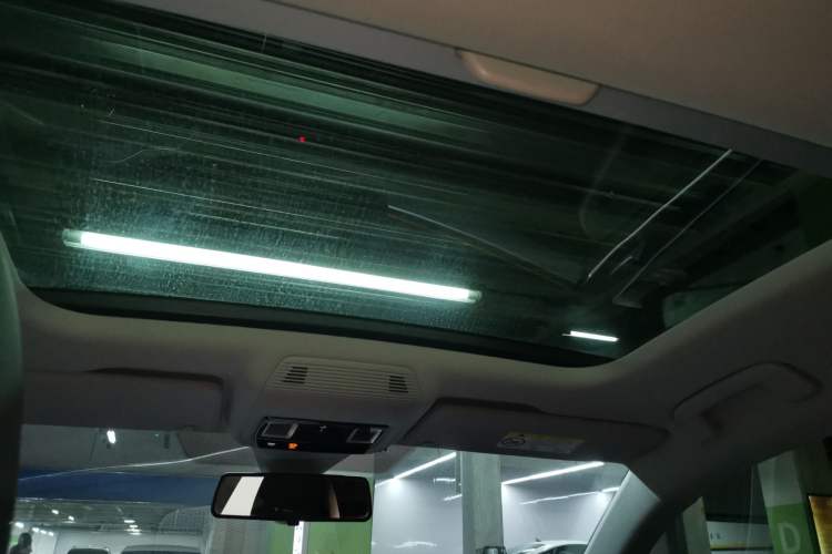 Used Volkswagen Lamando 2023 Lavida L 280TSI DSG Cool & Spicy Edition
