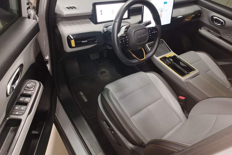 Used AION Y 2022 70 Enjoyment Edition Ternary Lithium
