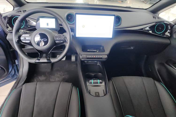 Used BYD Dolphin 2025 520km Range Knight Edition
