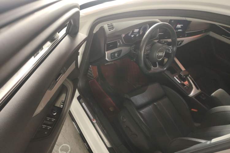 Used Audi A4L 2022 40 TFSI Luxury Dynamic Model