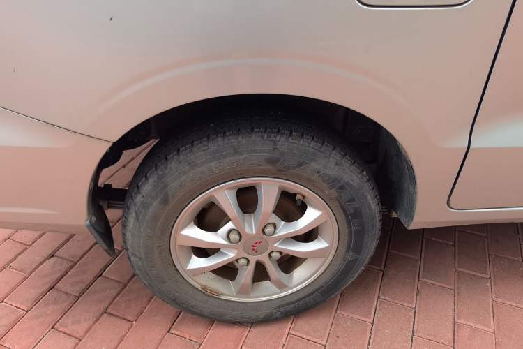 Used Wuling Hongguang V 2019 1.5L Enjoyment Version China VI LAR
