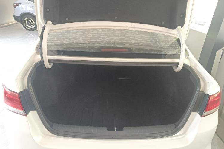 Used Kia K4 2014 1.8L Automatic GLS
