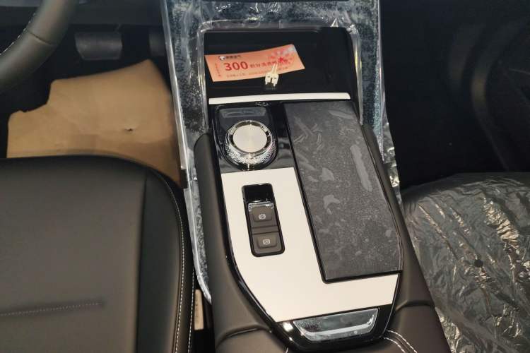 Used Haval H6 2024 1.5T Two-Wheel-Drive Classic Edition
