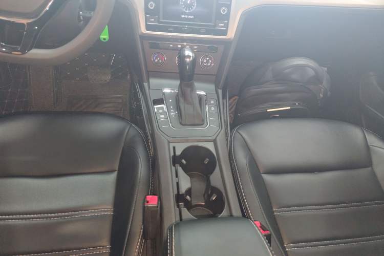 Used Volkswagen Lamando 2019 230TSI DSG Fashion Edition China VI
