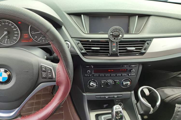 Used BMW X1 2014 sDrive18i Fashion Model
