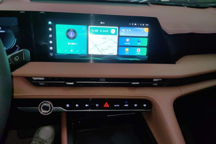 Used Changan CS75 PLUS 2024 3rd Generation Champion Edition 1.5T Intelligent Drive Dynamic Model