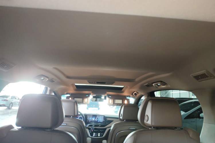 Used Buick GL8 2021 ES Land Cruiser 653T Luxury Edition
