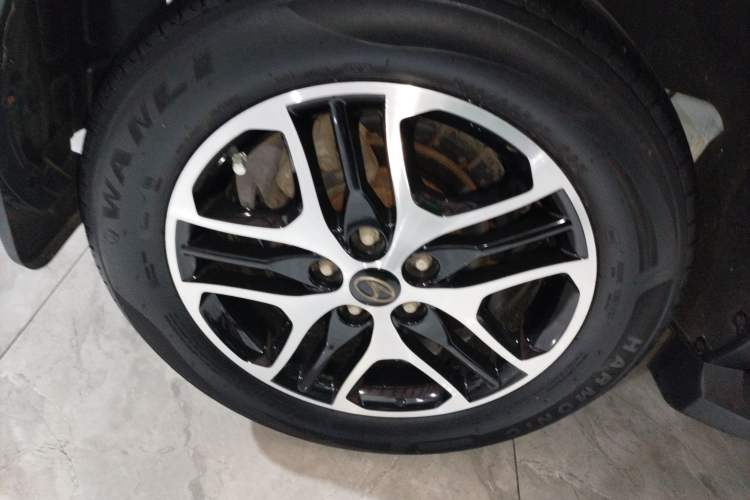 Used Soueast DX3 2016 1.5L Manual Luxury Version
