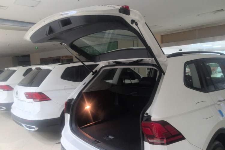 Used Volkswagen Tiguan L 2022 330TSI Automatic Two-Wheel Drive Comfort Edition
