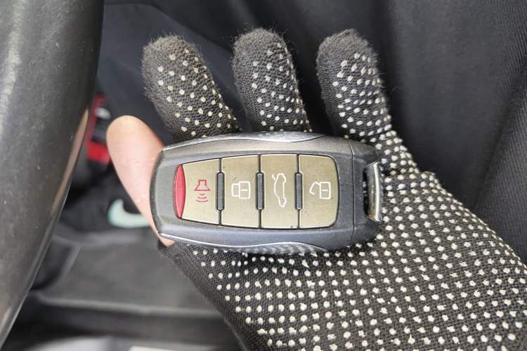 Used Haval H8 2015 2.0T Two-Wheel Drive Luxury Edition