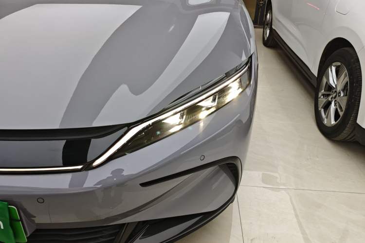 Used BYD Han 2025 EV with 701 km of Laser Radar-Enabled Intelligent Driving
