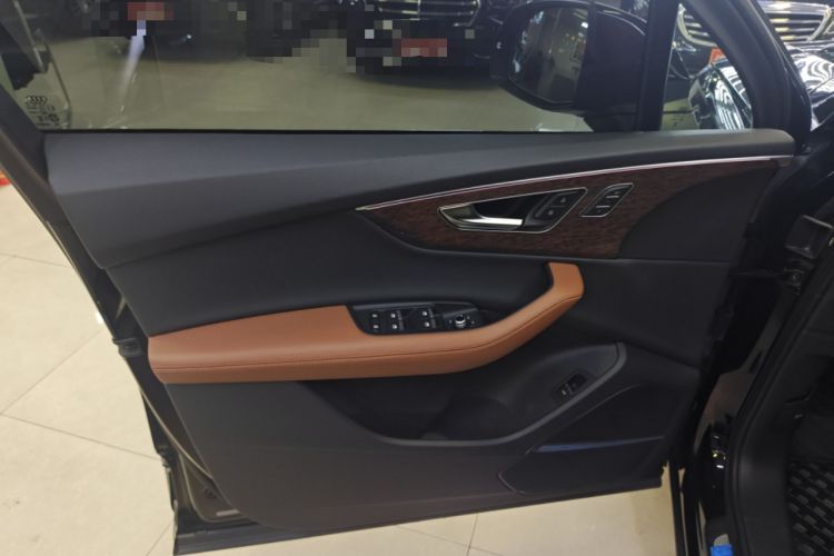 Used Audi Q7 2023 55 TFSI quattro S line Sport Edition
