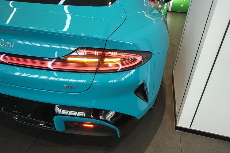 Used Xiaomi Auto SU7 2024 Rear-Drive Long-Range Intelligent Driving Version
