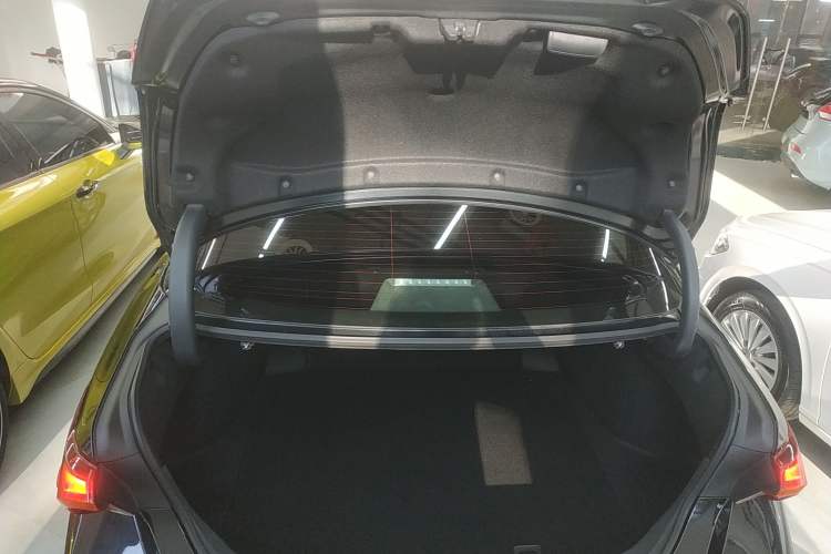 Used Toyota Avalon 2021 2.5L Luxury Edition
