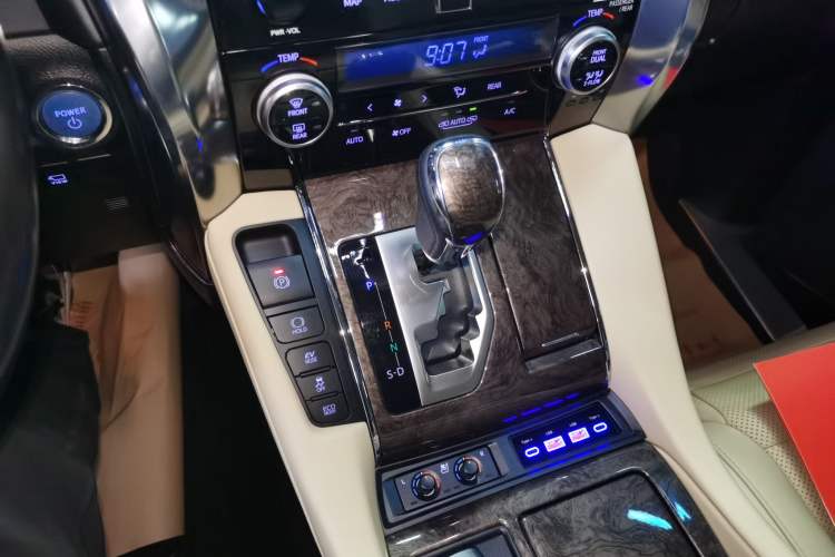 Used Toyota Alphard 2021 Dual-Engine 2.5L Prestige Edition
