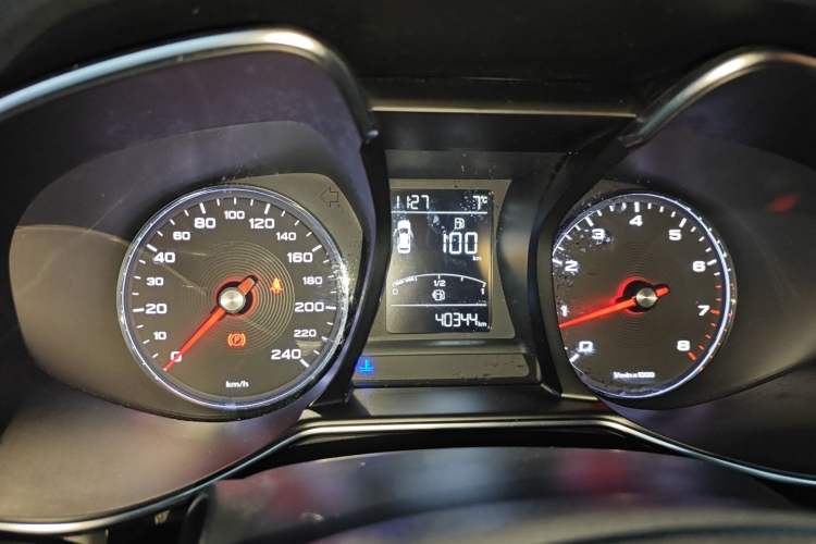 Used MG 6 2017 20T Manual Luxury Smart Connect Version China V Standard
