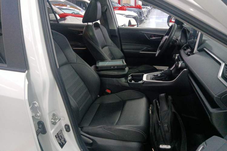 Used Toyota Wildlander 2020 Dual-Motor 2.5L E-CVT Four-Wheel Drive Luxury Edition