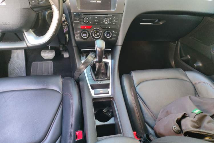 Used  4S 2016 1.6T Automatic Smart Edition THP160
