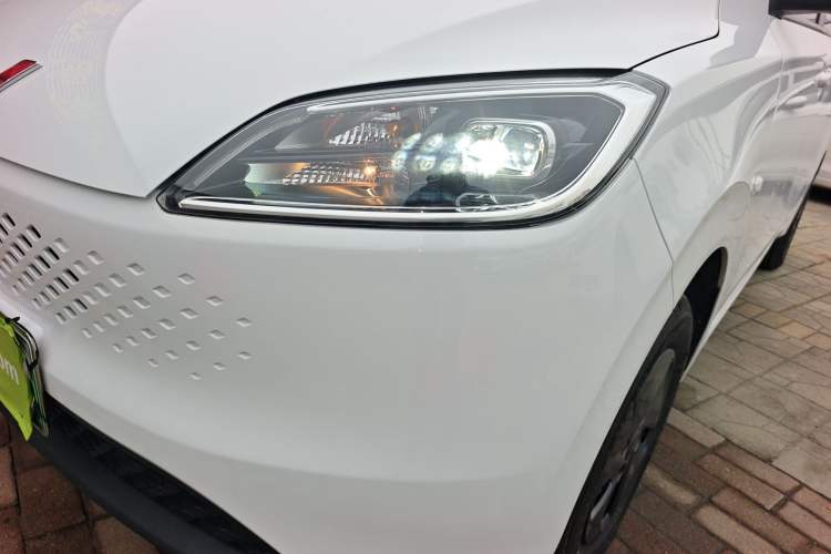 Used Wuling Hongguang New Energy 2025 Extended-Range Hybrid 50KM Comfort Version
