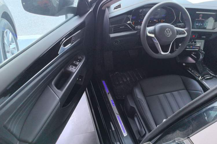 Used Volkswagen Passat New Energy 2025 430 PHEV Hybrid Business Edition