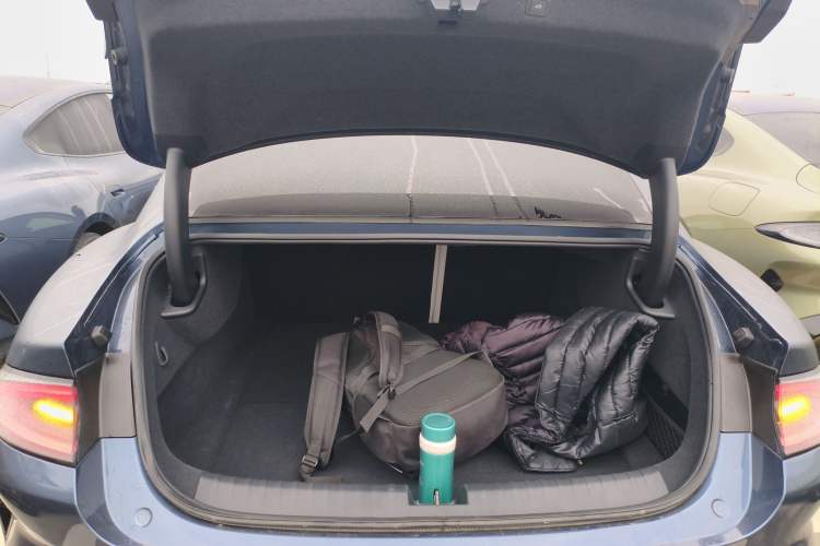 Used  SU7 2024 Four-Wheel Drive Ultra-Long Range Advanced Intelligent Driving Max Edition