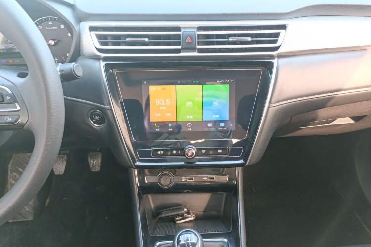 Used Roewe i5 2019 1.5L Manual 4G Connect Leehao Flagship Edition
