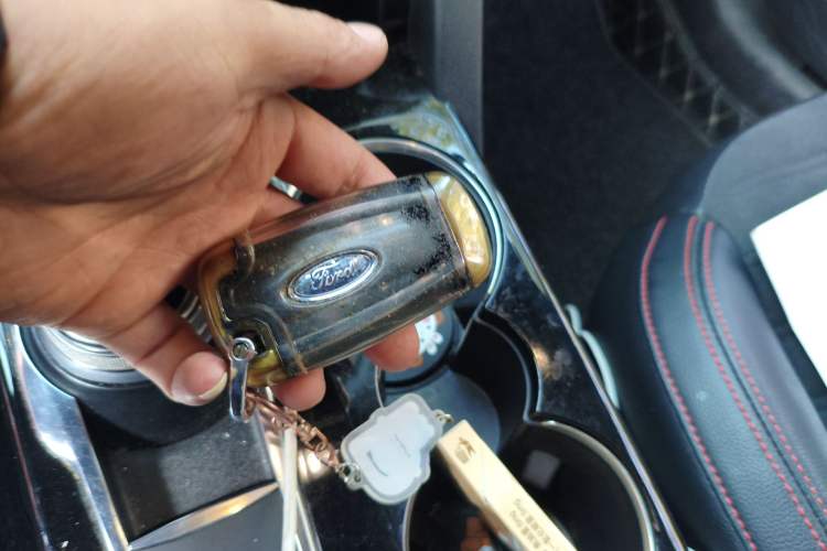 Used Ford Escape 2020 EcoBoost 245 Four-Wheel Drive ST-LINE Deluxe Edition