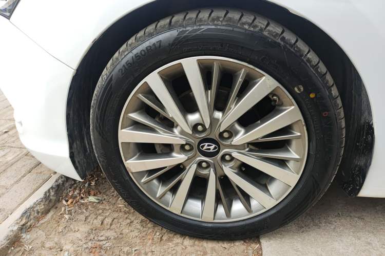 Used Hyundai Mistra 2017 1.8L Automatic Deluxe DLX Model China V Emission Standard
