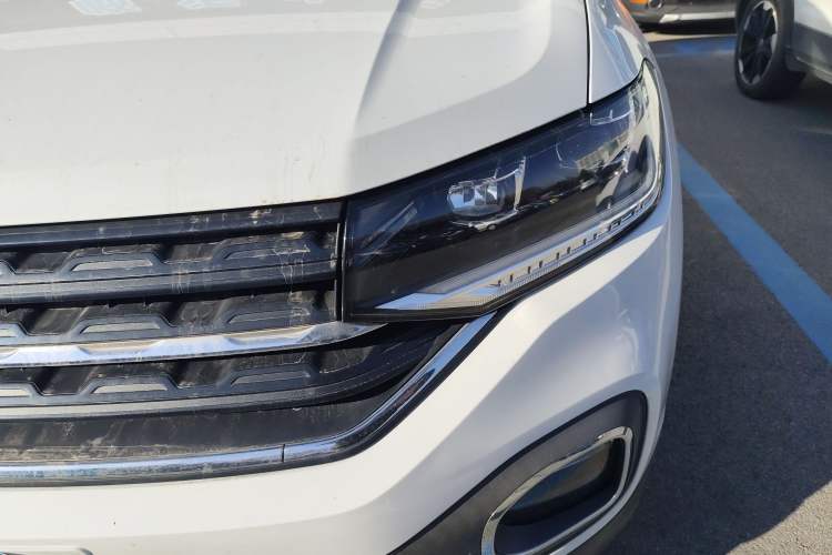 Used Volkswagen Tacqua 2021 200TSI DSG JoyConnect Edition
