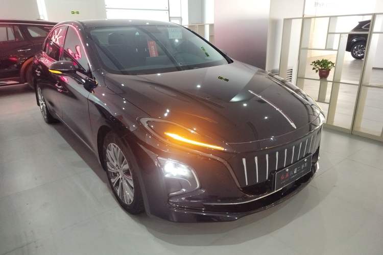 Used Hongqi E-QM5 2023 620km PLUS
