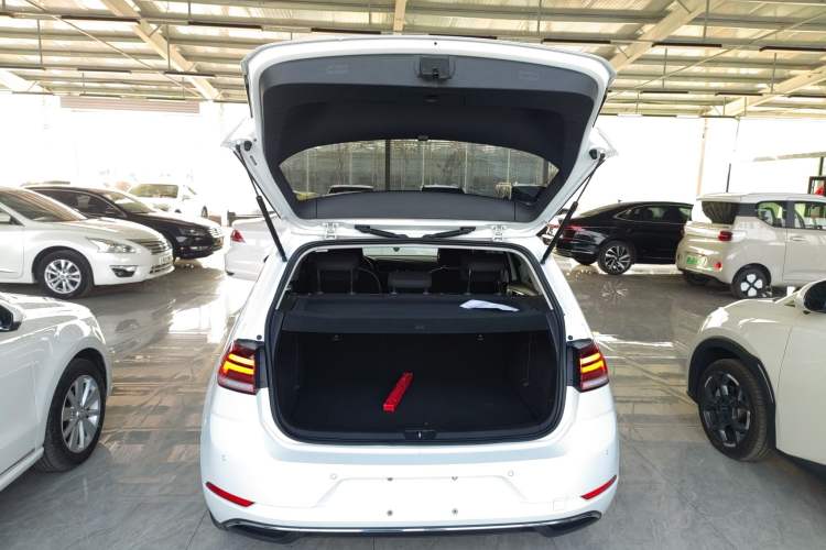 Used Volkswagen Golf 2019 200TSI DSG Comfort & Ambition Edition China VI Standard