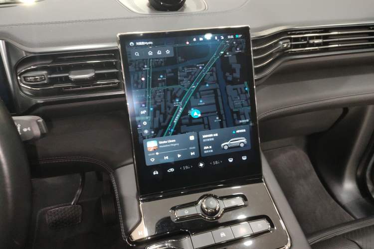 Used Nio ES8 2020 580 km Range 7-Seater Version