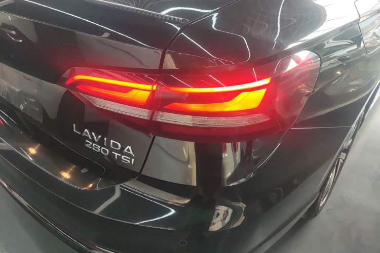 Used Volkswagen Lavida 2023 280TSI DSG Starry Sky Deluxe Edition
