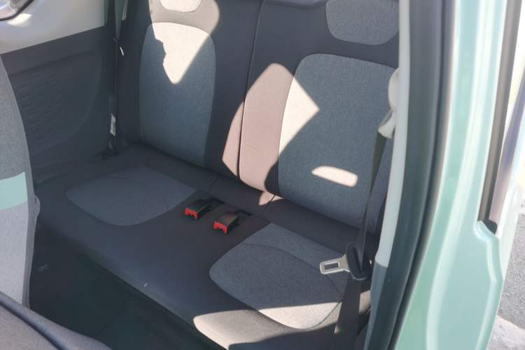 Used Wuling Hongguang MINIEV 2022 Macaron Fashion Edition Lithium-Nickel-Cobalt-Alpha-oxide