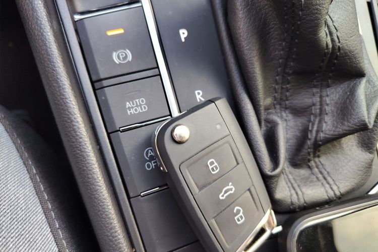 Used Volkswagen Lavida 2024 1.5L Automatic Full-Comfort Version