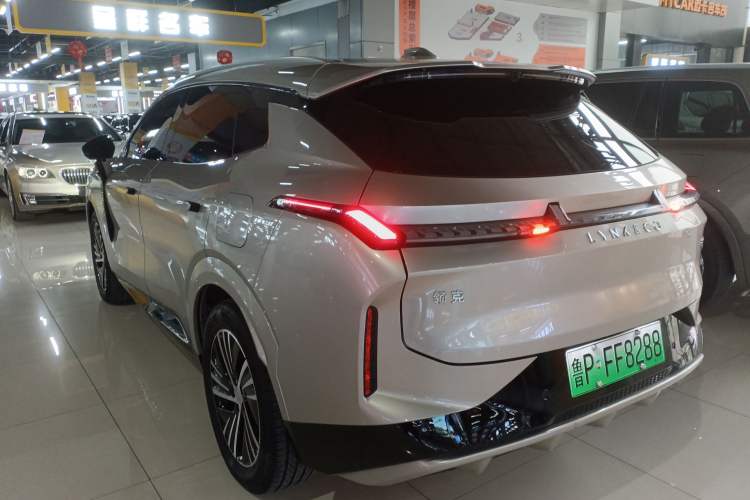 Used Lynk & Co 08 EM-P 2025 120km Long-Range Pro
