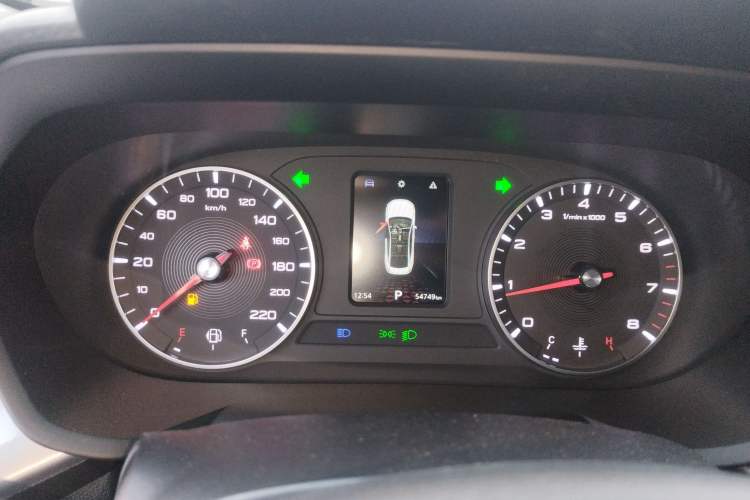 Used MG 5 2021 180 DVVT CVT Youth Luxury Edition
