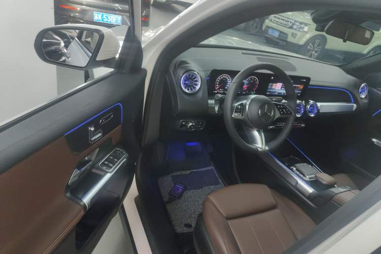 Used Mercedes-Benz GLB 2024 GLB 220 Fashion Model
