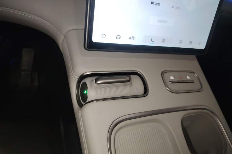 Used Nio ES6 2023 75 kWh
